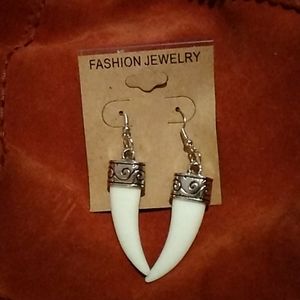 New Beautiful imitation tusk earrings
